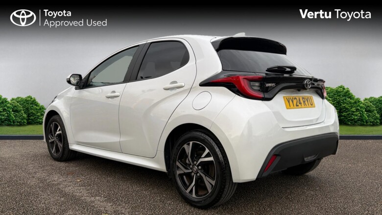 Toyota Yaris 1.5 Hybrid Design 5dr CVT Hybrid Hatchback